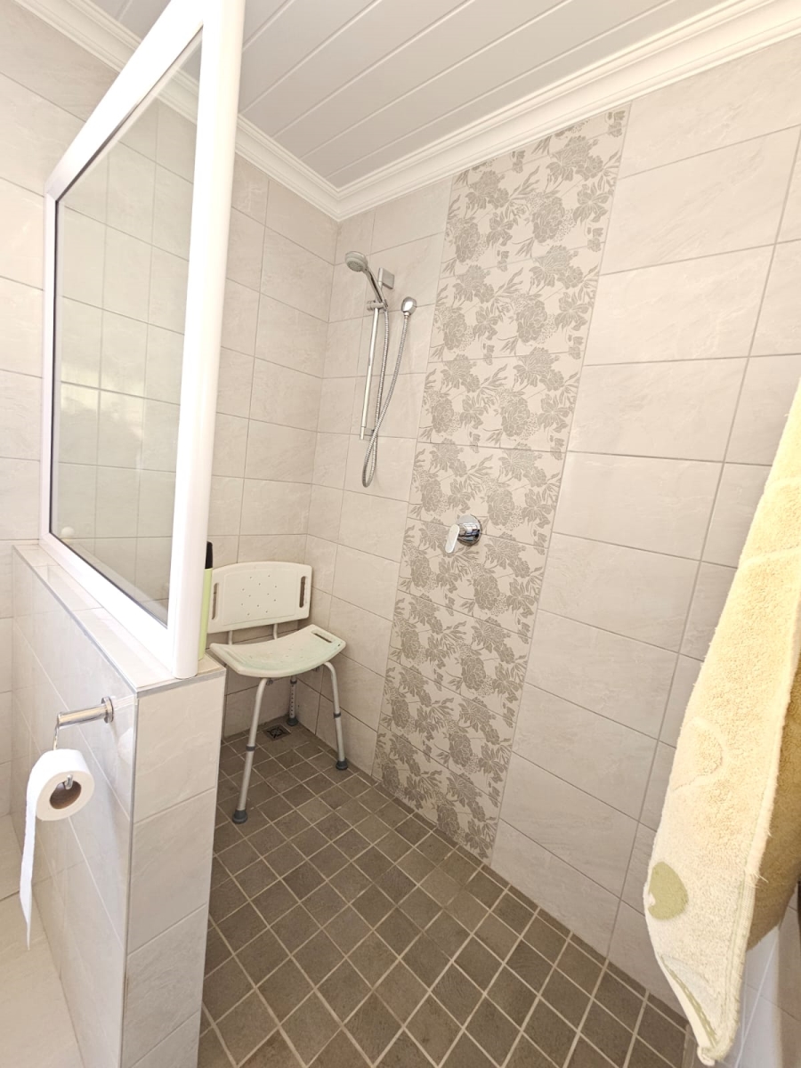 3 Bedroom Property for Sale in Stilbaai Wes Western Cape